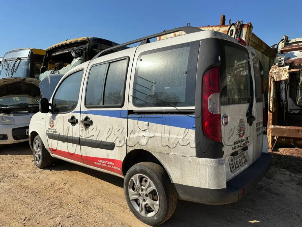 LOTE 013 - Automóvel