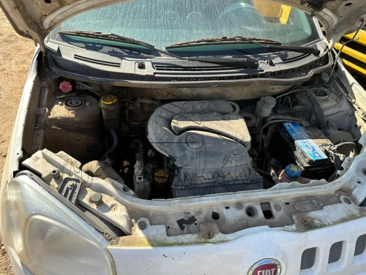 LOTE 009 - Automóvel