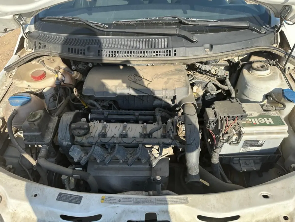 LOTE 018 - Automóvel