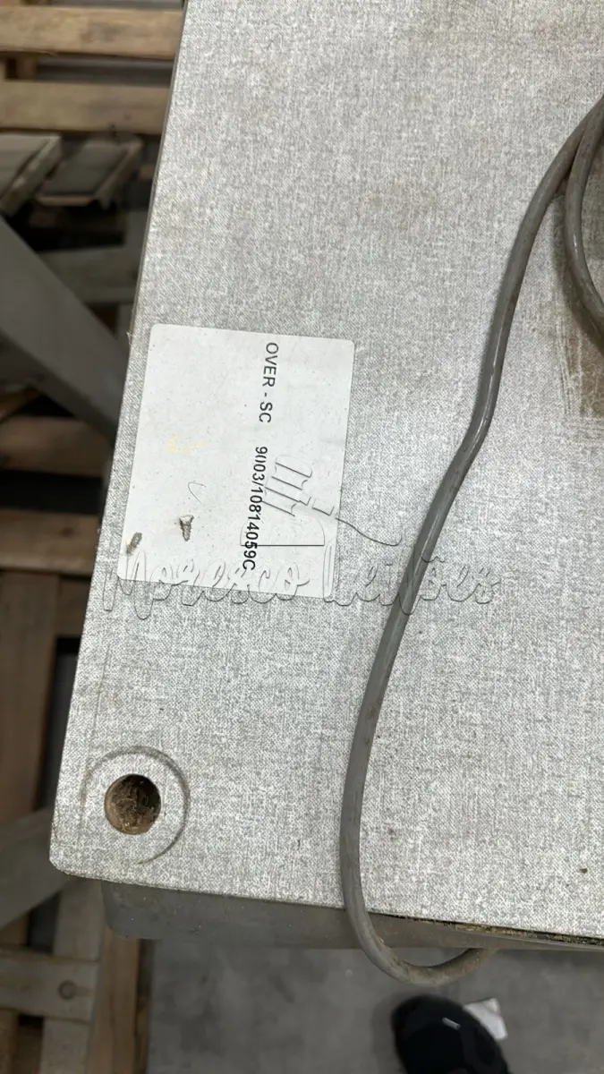 LOTE 002 - maquina de costura