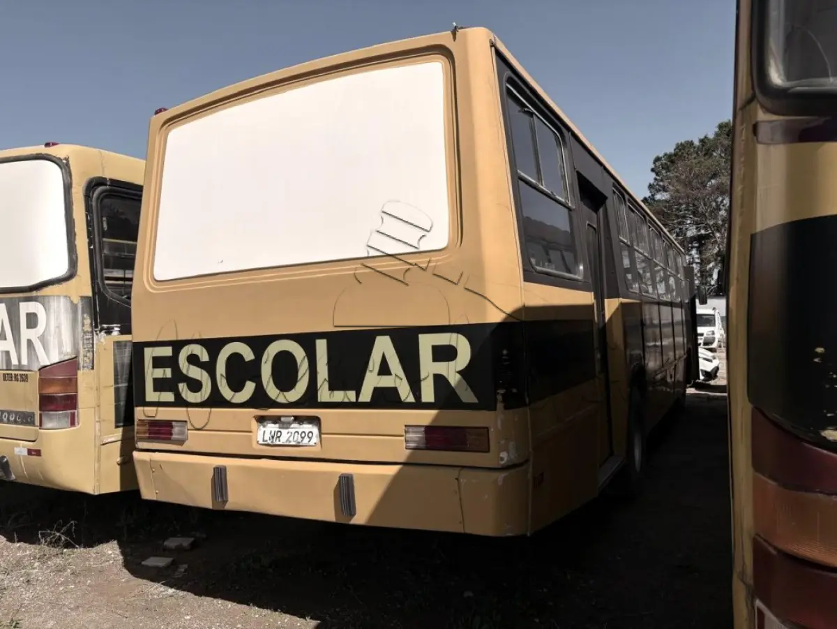 LOTE 020 - Ônibus