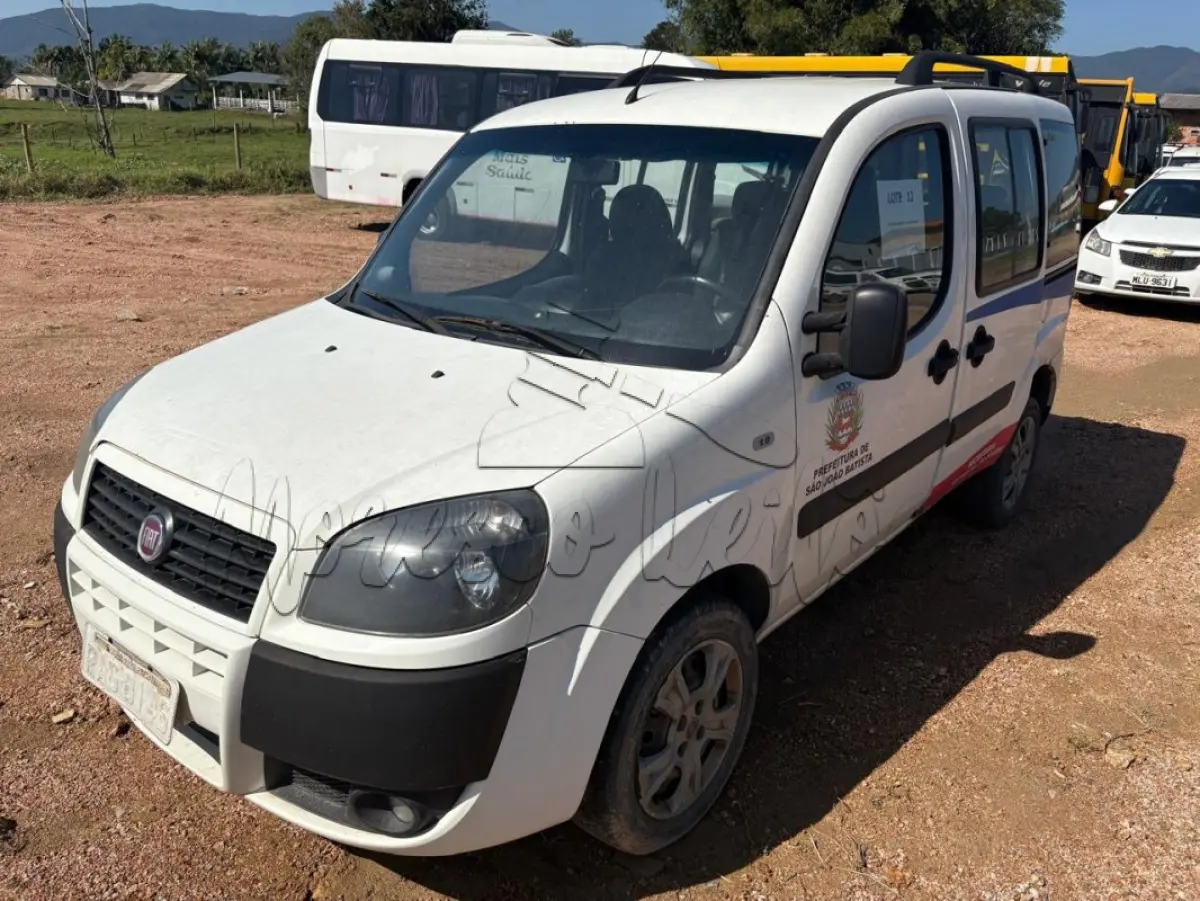 LOTE 012 - Automóveis