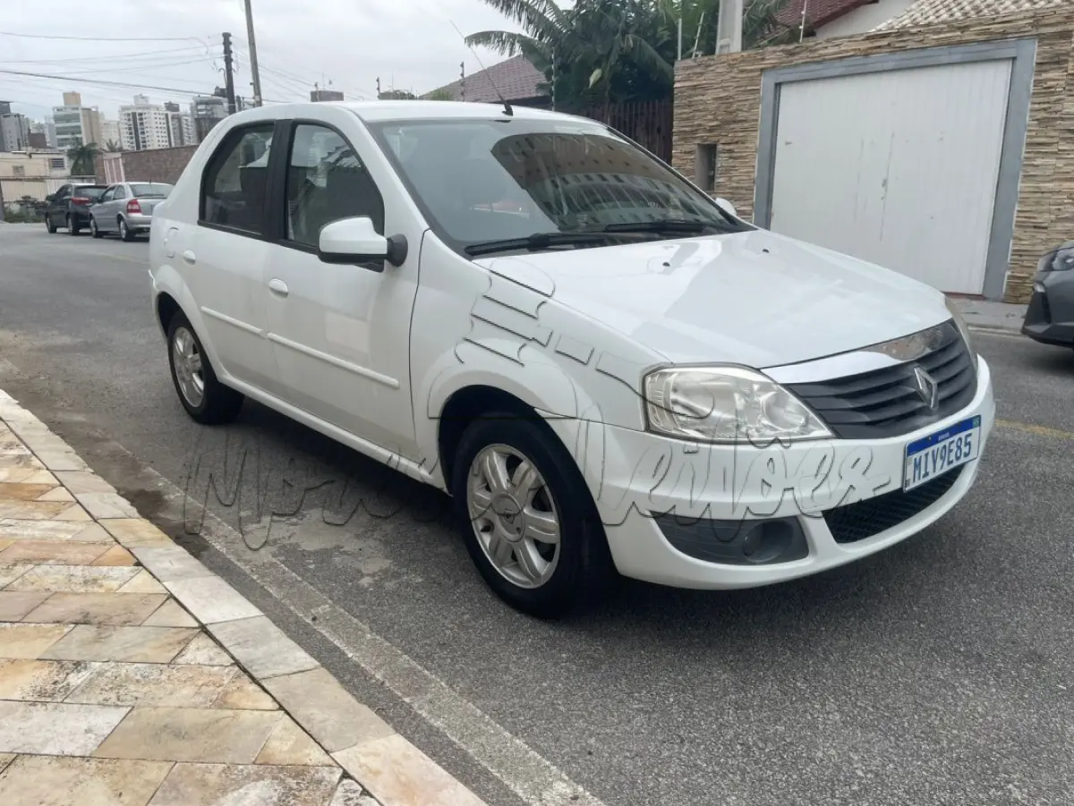 LOTE 007 - Automóvel