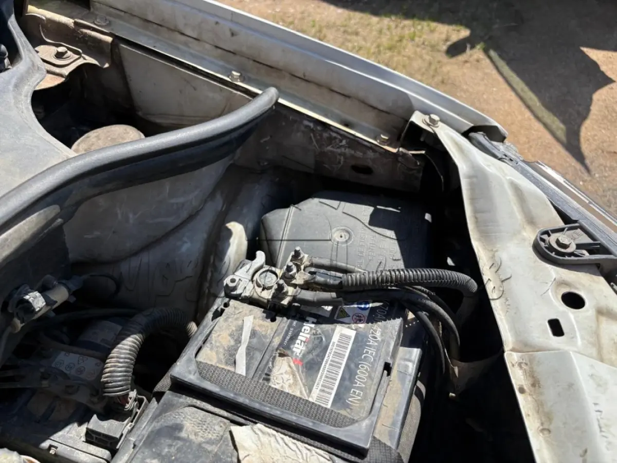 LOTE 011 - Automóvel