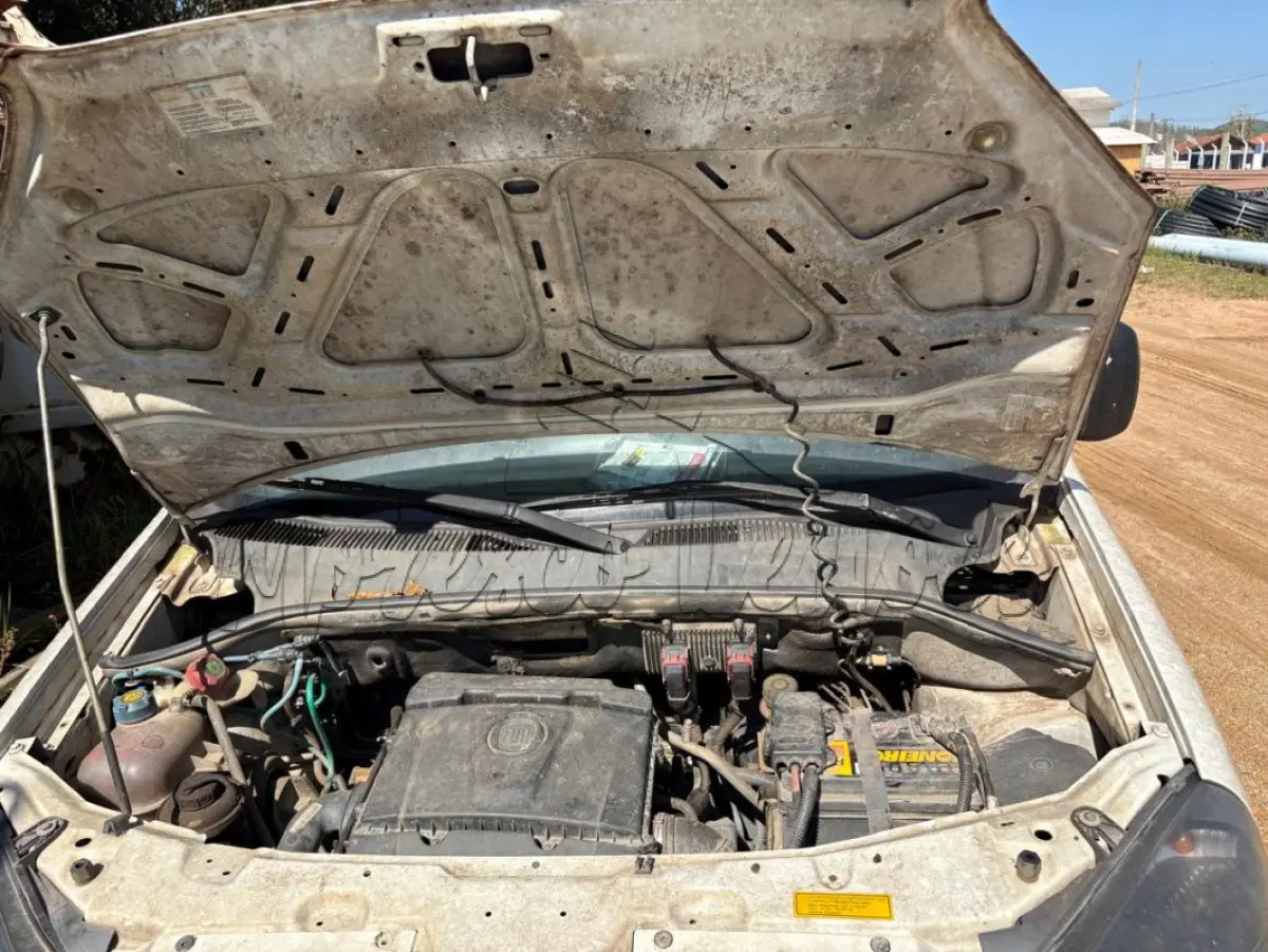 LOTE 013 - Automóvel