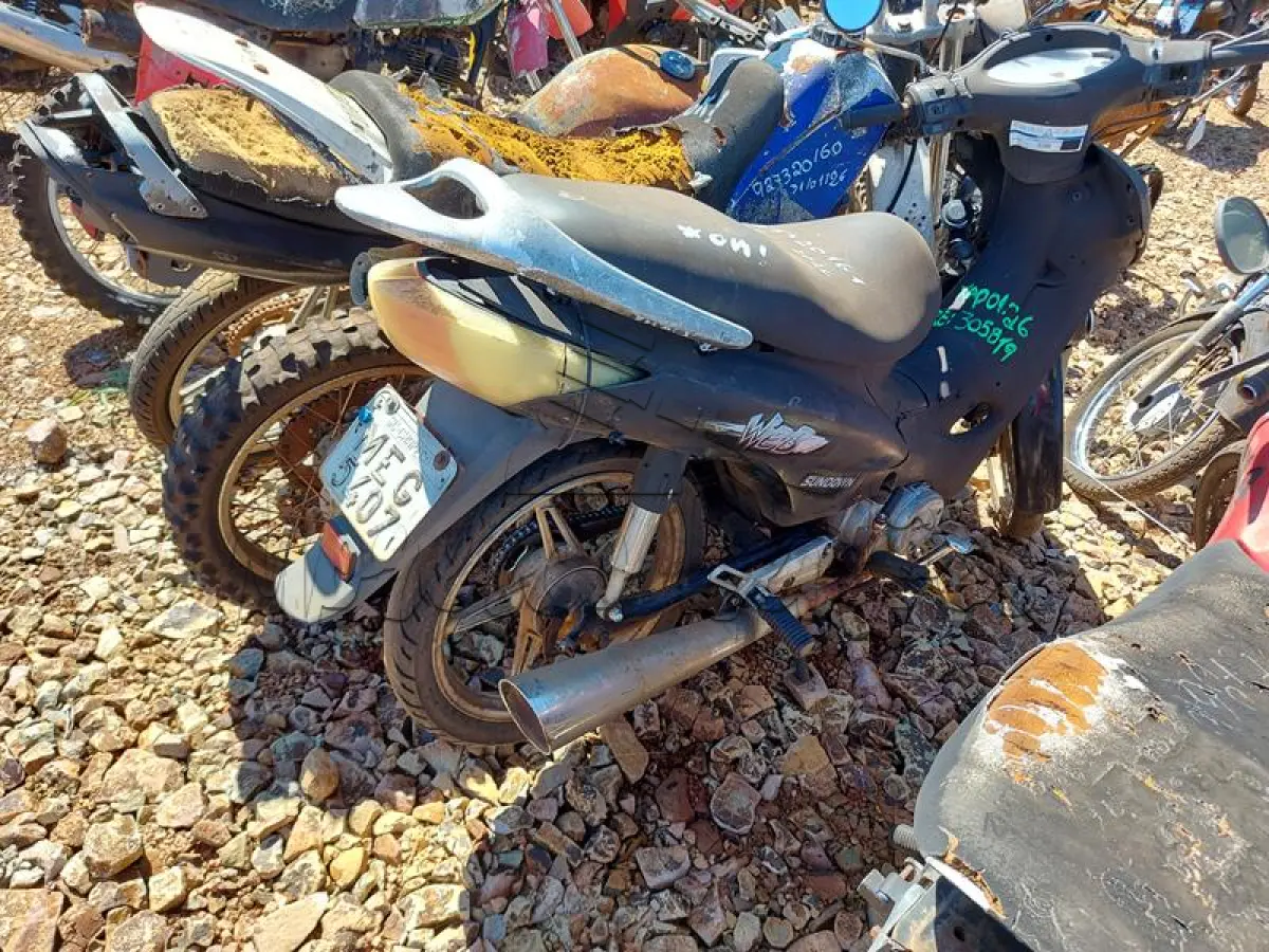 LOTE 0400