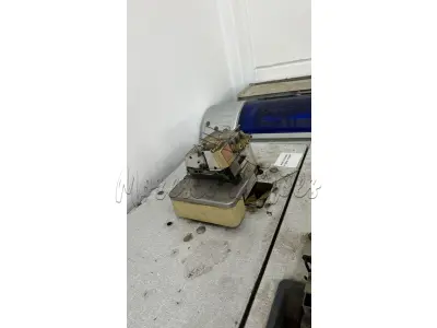 LOTE 003 - maquina de costura