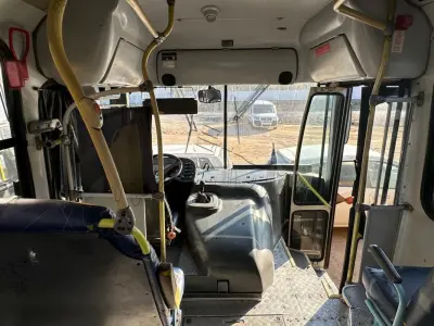 LOTE 025 - Ônibus