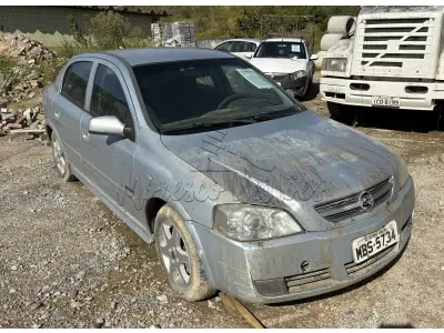 LOTE 003 - Automóvel