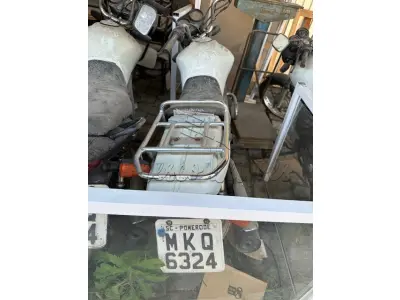 LOTE 004 - Motocicleta