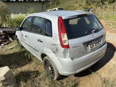 LOTE 012 - Automóvel