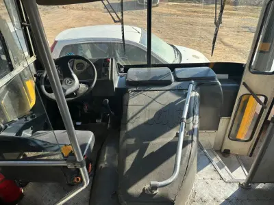 LOTE 020 - Ônibus