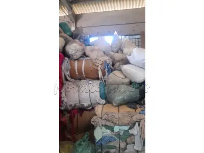 LOTE 001 - Pararas Texteis de cores