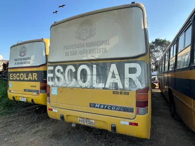 LOTE 025 - Ônibus
