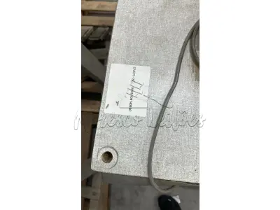 LOTE 002 - maquina de costura