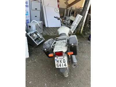 LOTE 005 - Motocicleta