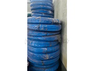 LOTE 007 - MATERIAL HIDRÁULICO COM DIVERSAS PEÇAS