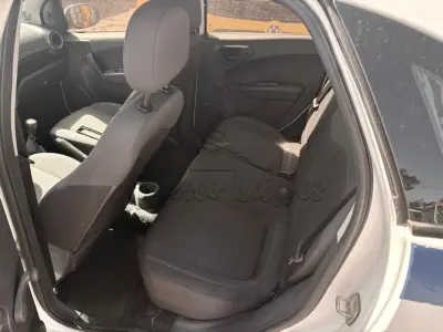 LOTE 015 - Automóvel
