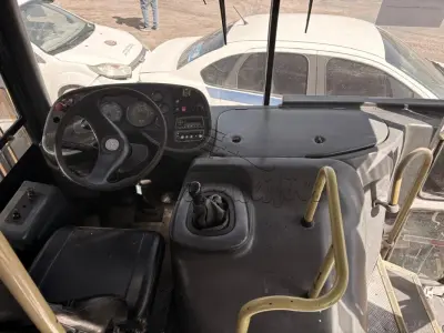 LOTE 024 - Ônibus