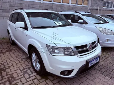 LOTE 005 - Automóvel