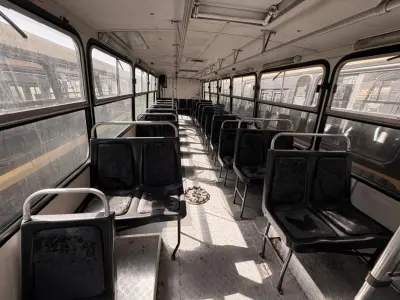 LOTE 020 - Ônibus
