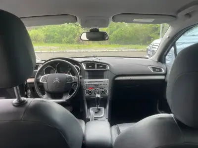 LOTE 003 - Automóvel