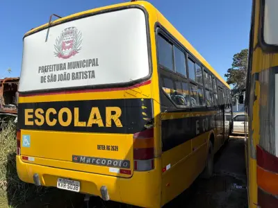 LOTE 023 - Ônibus