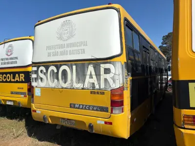 LOTE 025 - Ônibus