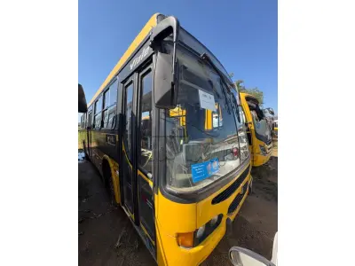 LOTE 023 - Ônibus