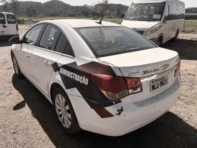LOTE 017 - Automóvel