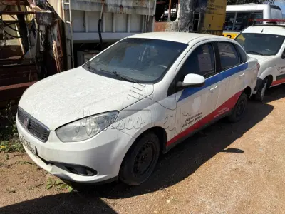 LOTE 014 - Automóvel