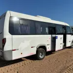LOTE 008 - Microônibus