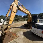 LOTE 007 - Escavadeira