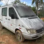 LOTE 001 - Van