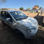 LOTE 022 - Automóvel