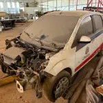 LOTE 004 - Automóvel