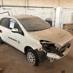 LOTE 005 - Automóvel